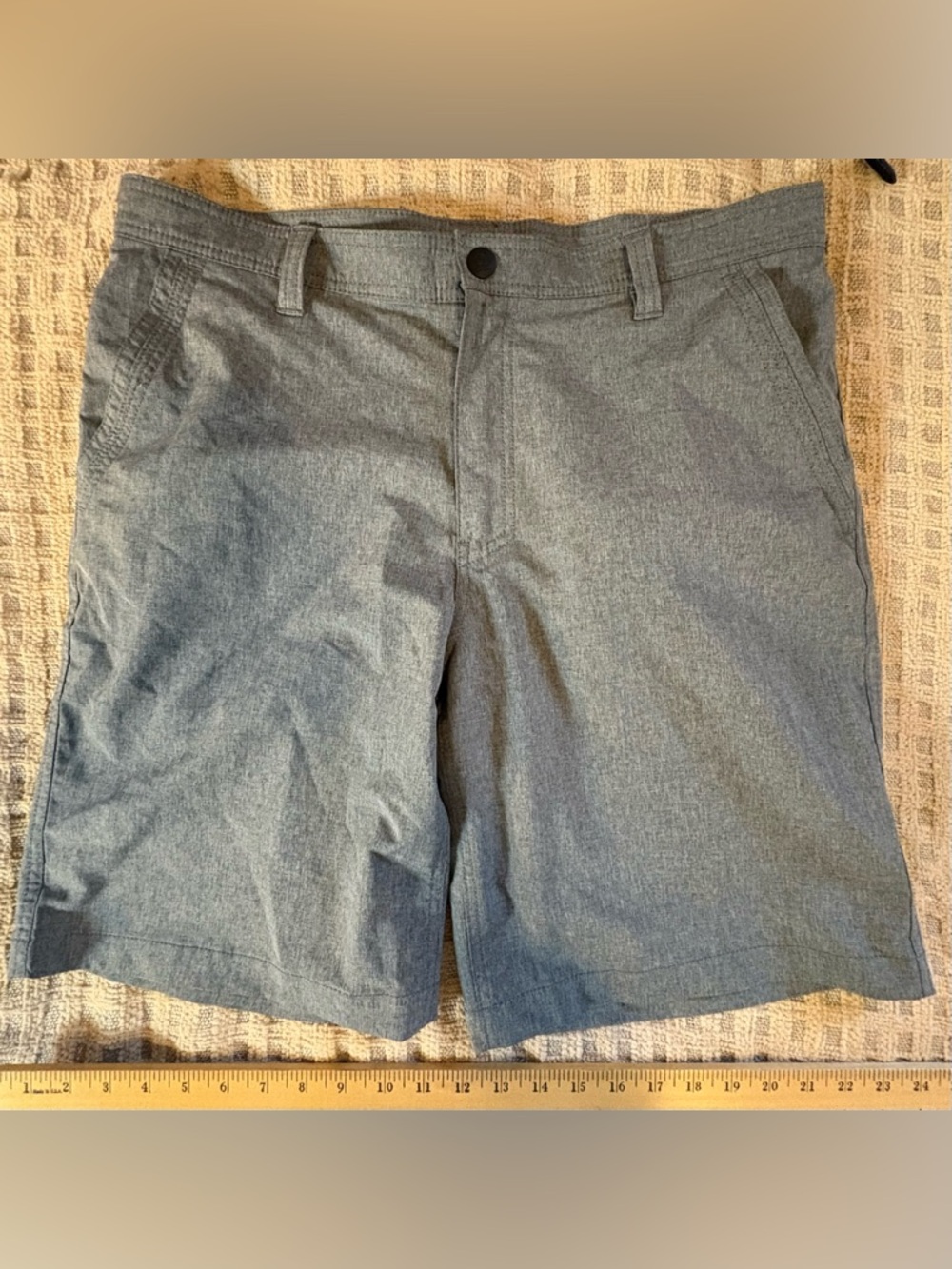 G.H. Bass & Co. Medium Gray Flat-Front Men's Shorts sz 34